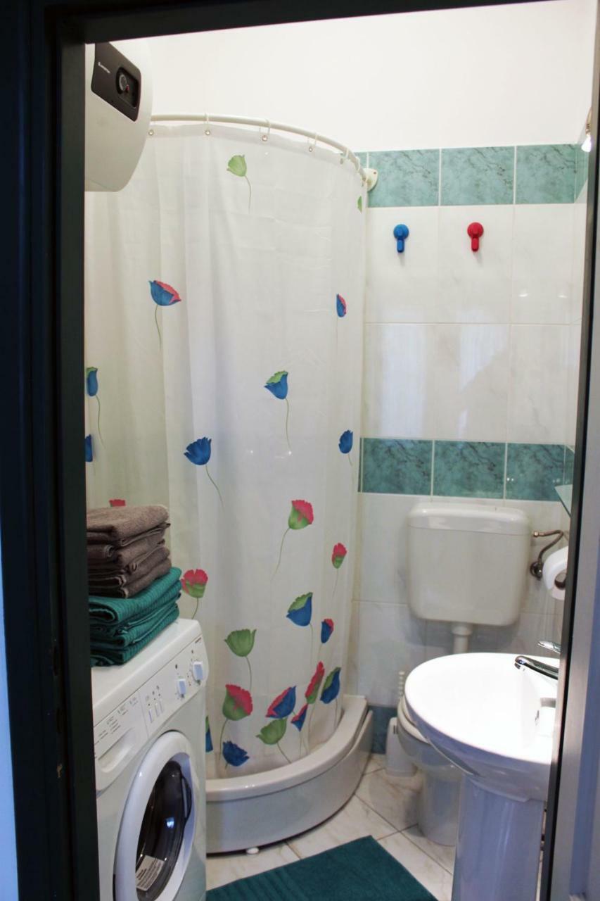 Lovely Studio Apartment By The Sea In Volosko Opatija Eksteriør bilde